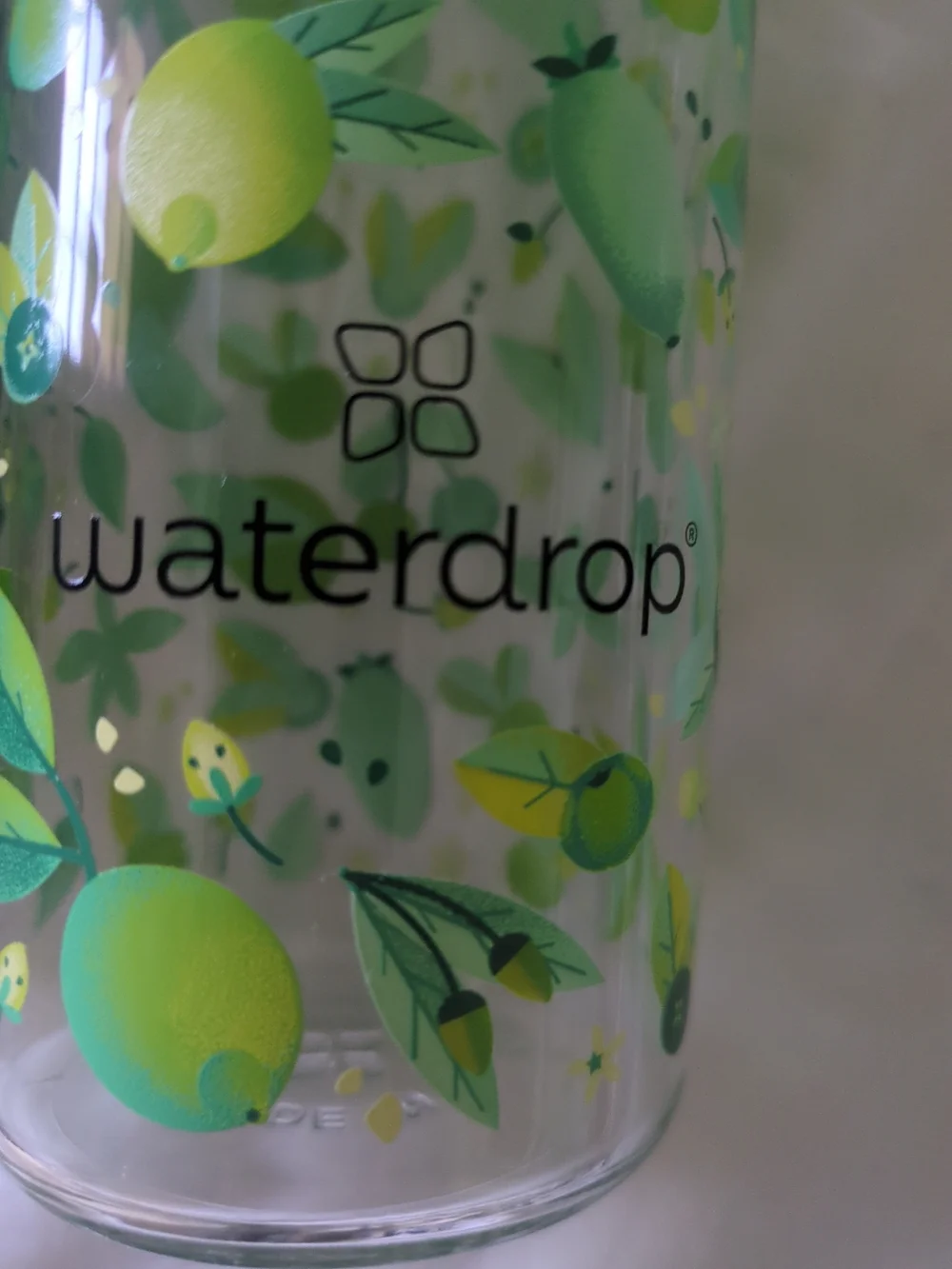 Water Drop Green Citrus Glass Water Bottle with Bamboo Lid - Picture 5 of 7